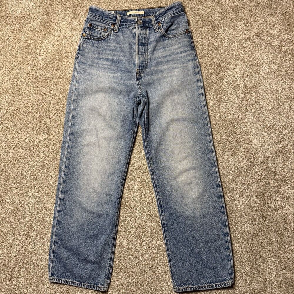 Levi's Ribcage Straight Ankle Jeans W26 L27 Medium Wash Button Fly Classic Denim